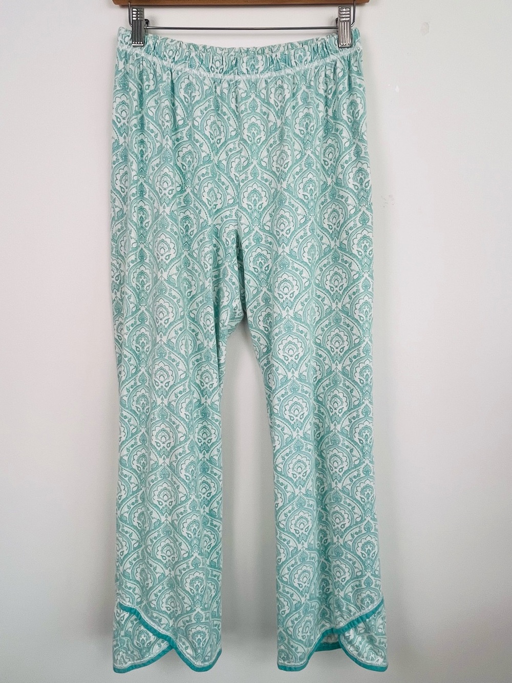 Garnet Hill Green Cotton 100% organic cotton tulip hem pajama pants, small.